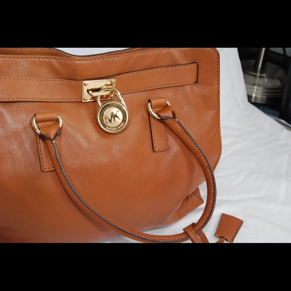 Michael Kors Bag - Picture 8 of 9